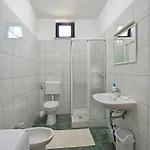 Irena Arvaj Apartment Porec