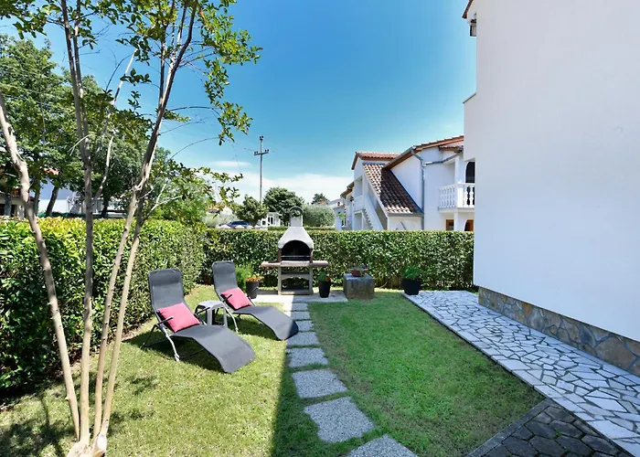 Irena Arvaj Apartman *