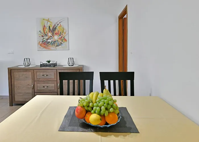 Irena Arvaj * Porec