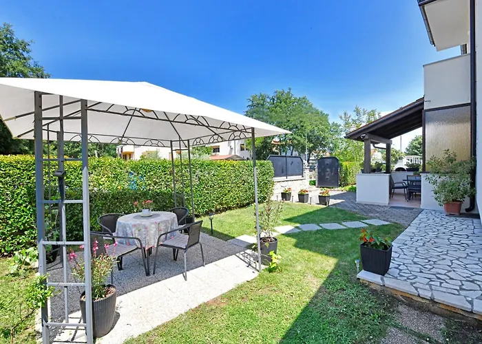 Apartman Irena Arvaj *