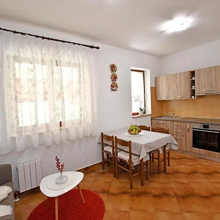 Irena Arvaj Apartment *