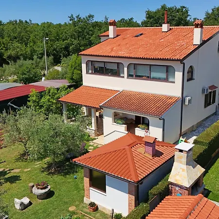 Apartment Irena Arvaj